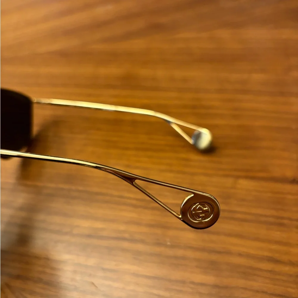 Gucci Gold Aviator Sunglasses - Picture 3 of 7
